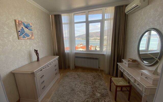 197 Primorskaya 1 Apartments