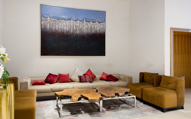 Апартаменты Modern Studio at Damac Maison Prive