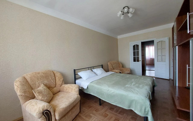 Sutkiru Na Olega Golovchenko Flat
