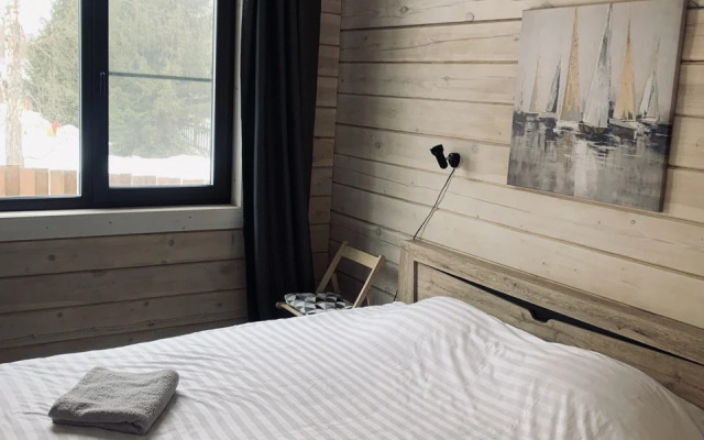 Shale V Lesu Guest house
