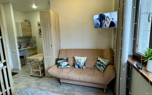 Квартира Студия с балконом напротив ТЦ Горки Город