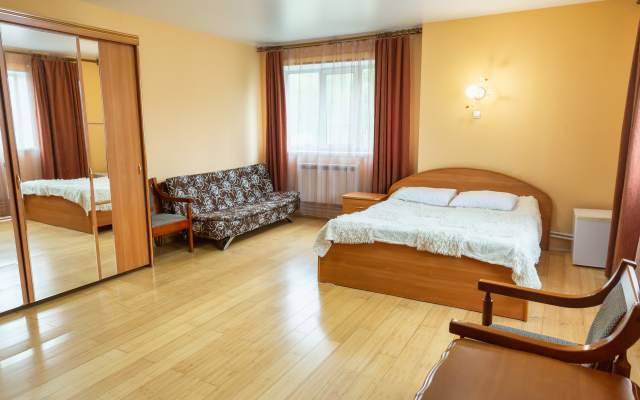 Bear's Corner Guest House	