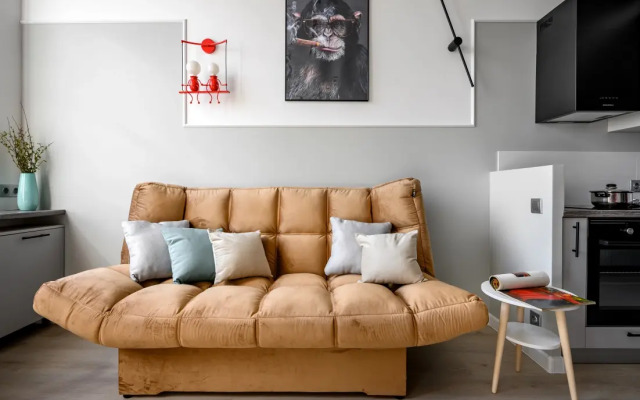 Apartments Queenstay Red Nyuans Na Voykovskoy