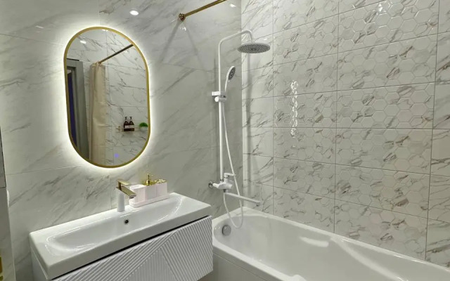 Dizayn Kudrovo s Kachelyyu Apartments