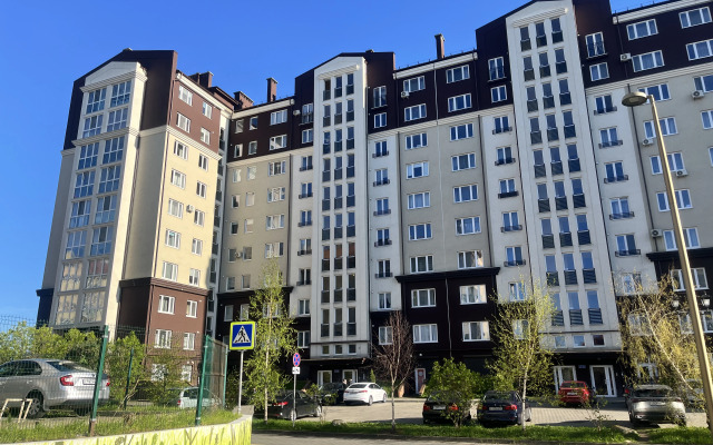 S Vidom Na Ozero V Tsentre Zelenogradska Flat