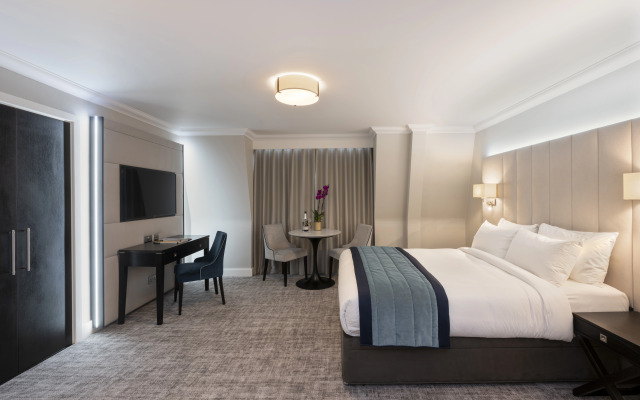 Hotel Tower Residences by Blue Orchid
