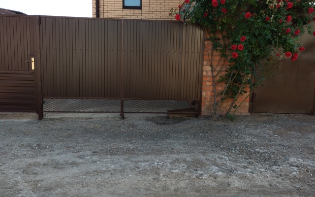 Na Shkolnoy Private house
