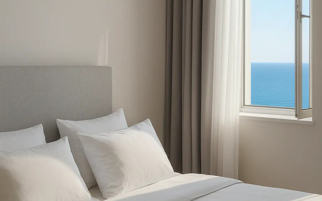 Manon Hotel