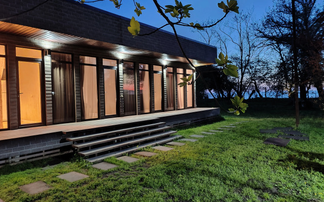 Kottedzh S Morem Za Kalitkoy Private house