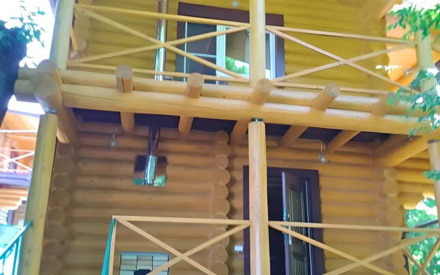 Brevenchatyij Guest House