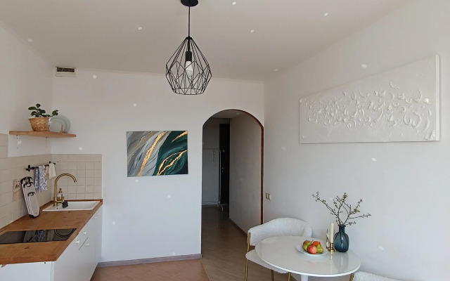 Odnokomnatnaya na 15-om Etazhe Flat