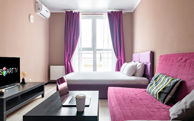 Апартаменты для 6 гостей ЖК «Большой» Smart TV, балкон с видом, духовка
