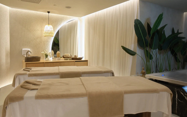 Cape Bodrum Luxury Hotel & Beach