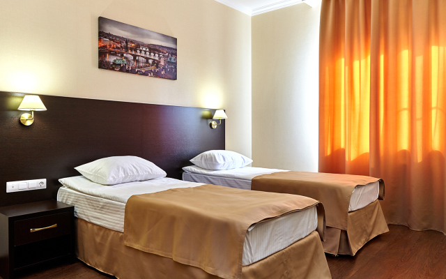 Отель Мелитон