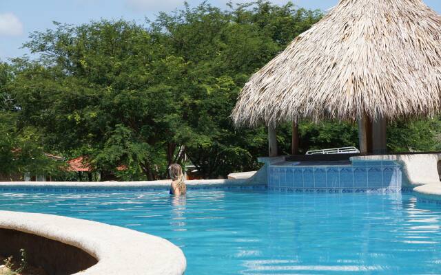 Jardines del Paraiso Hotel