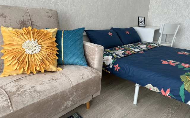 Na Glavnom Bulvare Goroda Flat