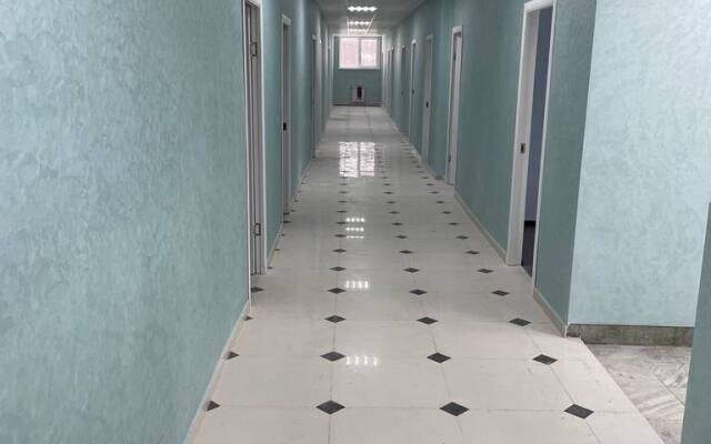 Свои Люди Hostel