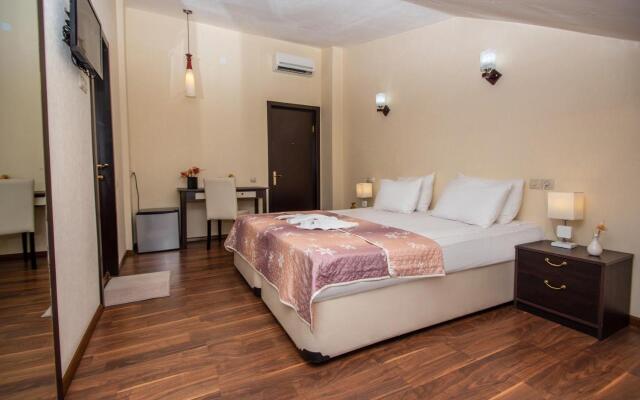 Lowell Hotel