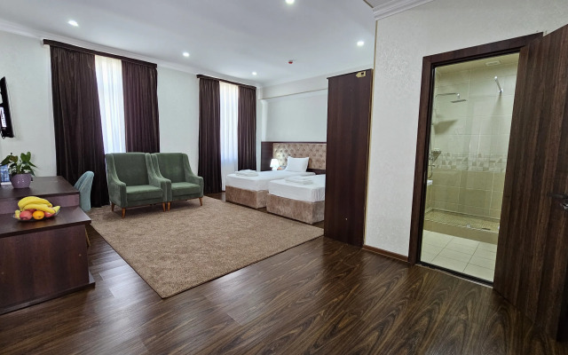 Grand Turon Plaza Hotel