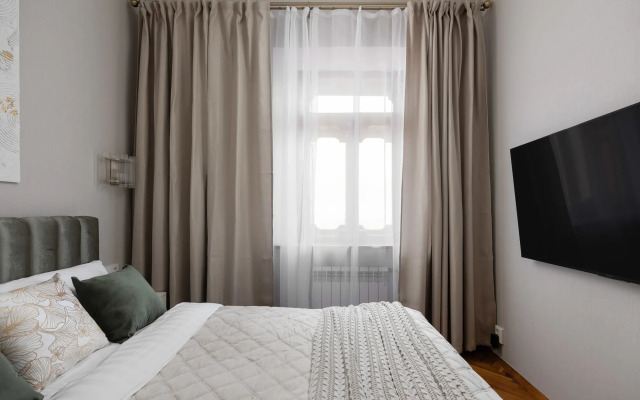 Квартира GM Apartments Новая и тихая Трехкомнатная на Тверской