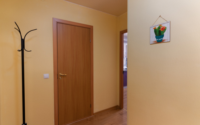 Ne Vopros ryadom s TC Iyun' Flat