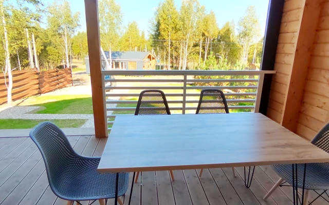 Domik V Kp Grin Laundzh Guest House