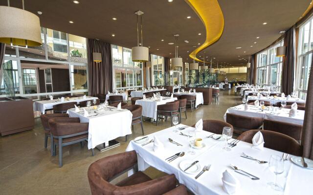 Protea Hotel by Marriott Kampala Skyz Hotel