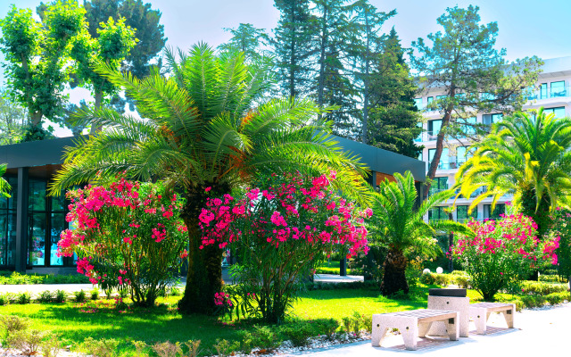 Lazurnyye v Luchezarnom Apartments