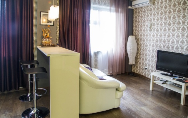 Lyuks u Planety Apartments