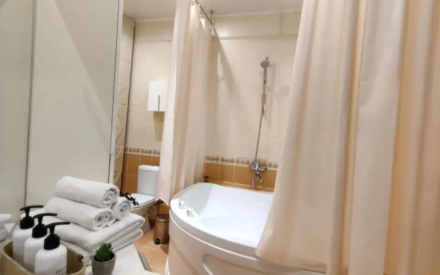 Yevrodvushka na Solnechnoy (Samara) Flat