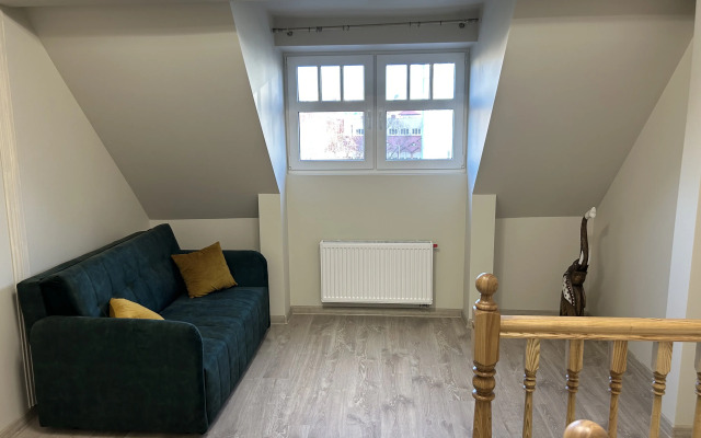 Dvukhyarusnaya Turgeneva 9A Flat