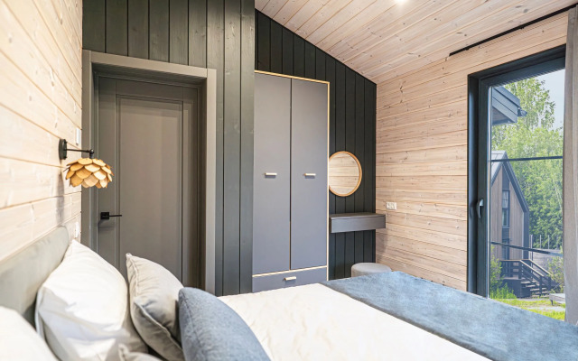 Отель Русские сезоны Эмбиент парк