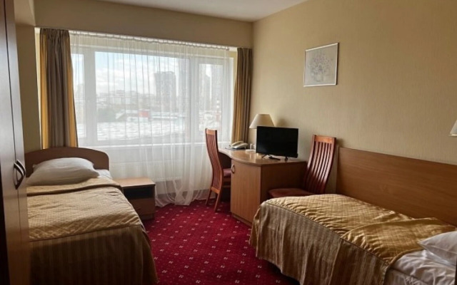 Отель Академическая