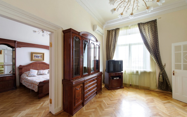 14 Two-Room Apartment