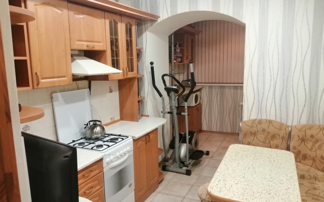 Otlichnaya Tryoshka Vozle Vokzala  Flat