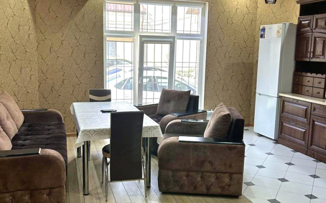 Na Prospekte Kirova Flat