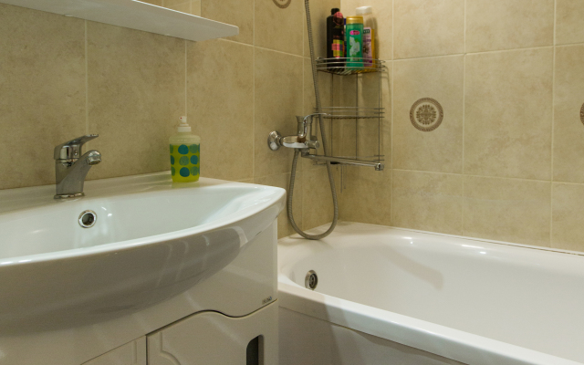Na Ulitse Zhuravlyova 11/2 Apartments