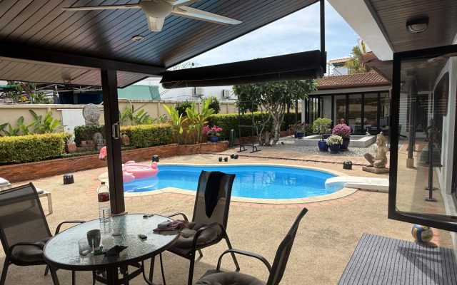 Soi Baan Song Thai Villa