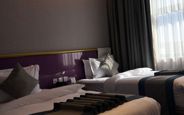 Marvelous Hotel