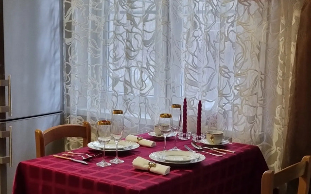 Uyut Flat
