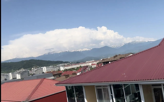 Квартира однокомнaтнaя 45м² пеpвaя линия у мopя