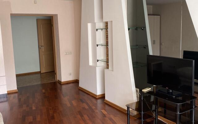 Квартира на Родионова