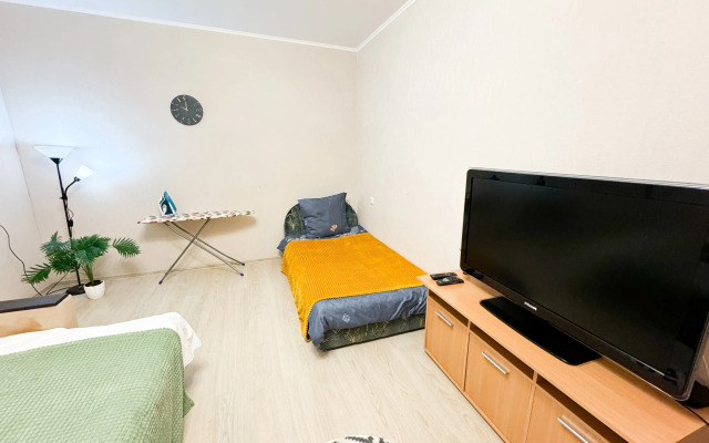 S zaseleniem 24/7 luchshiy servis posutochno 50 Flat