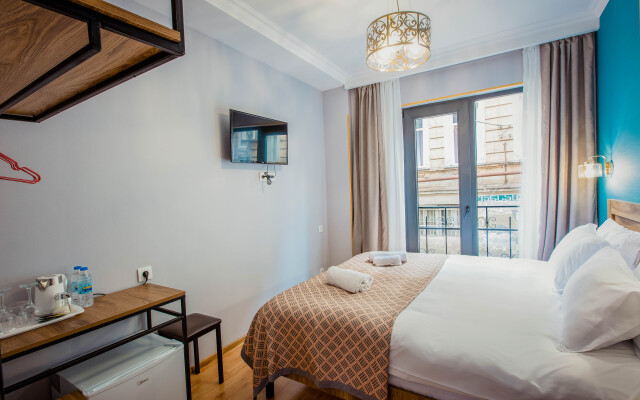 Central Gate Tbilisi Boutique Hotel