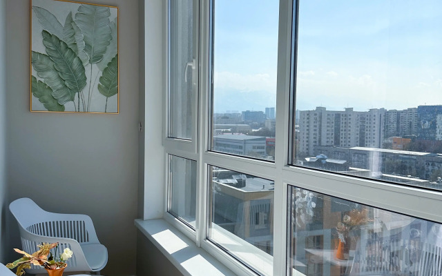 Stilnaya Kvartira V Tsentre Almaty (114) Apartments