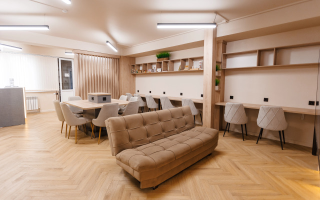 Luxx Aparts Hostel