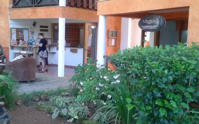 Residencia Del Paseo Apart-Hotel