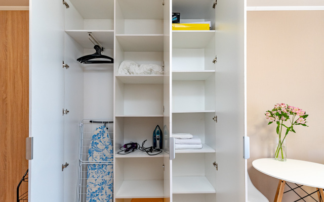 U Metro Parnas 1110 Flat