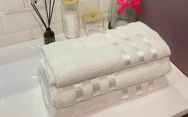Na Bulvare Aleksandra Grina 2k1 Apartments