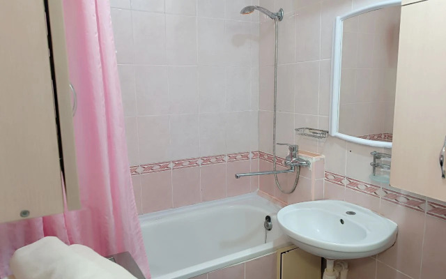 Dvukhkomnatnaya Dlya Semeynogo Otdykha Flat